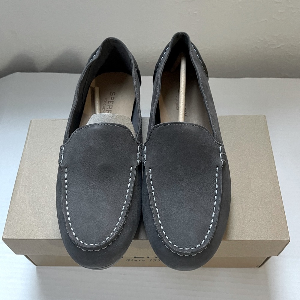 Ladies sperry comfort moccasin. Size 7